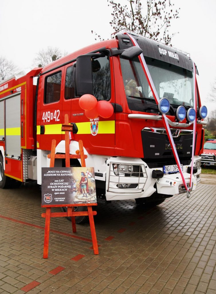 zdjęcie Gminy Giżycko - wóz strażacki - 100 lecie OSP Miłki