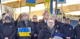 solidarni z ukrainą zdjęcia wiec i msza