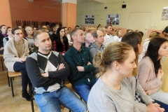 absolwenci w policealnej szkole