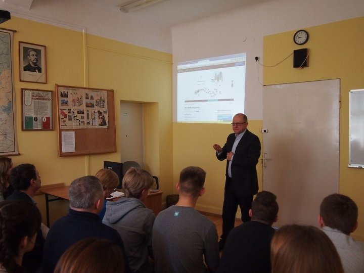 Spotkanie z prof. Wojciechem Łukowskim w II LO