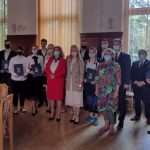 zdjęcie stypendystów z powiatu giżyckiego