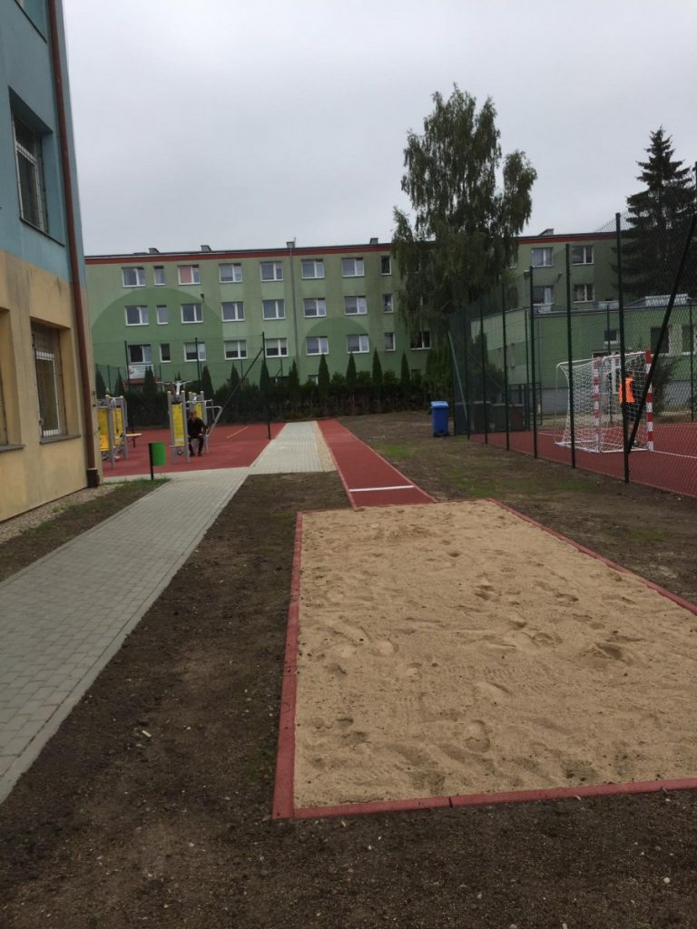 nowy kompleks sportowy w Zespole Szkół Zawodowych w Giżycku