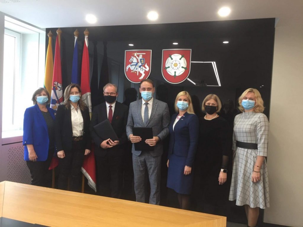 zdjęcie spotkanie z merem alytus na litwie