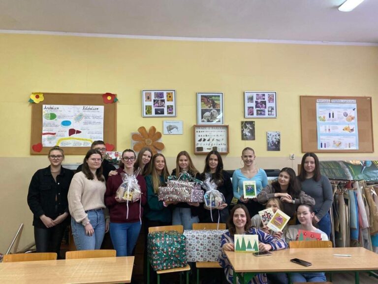 Uczniowie I LO podzielili się dobrem