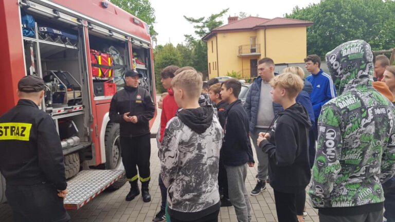 Wychowankowie MOS w Straży Pożarnej