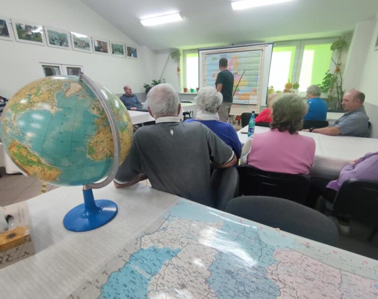 Geografia na wesoło w ŚDS w Rynie