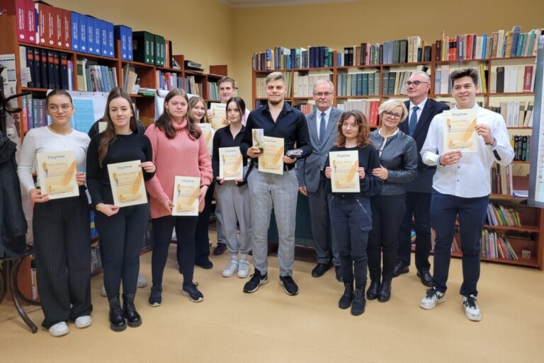IV Niepodległościowe Dyktando Ortograficzne „O Złote Pióro Starosty Giżyckiego”