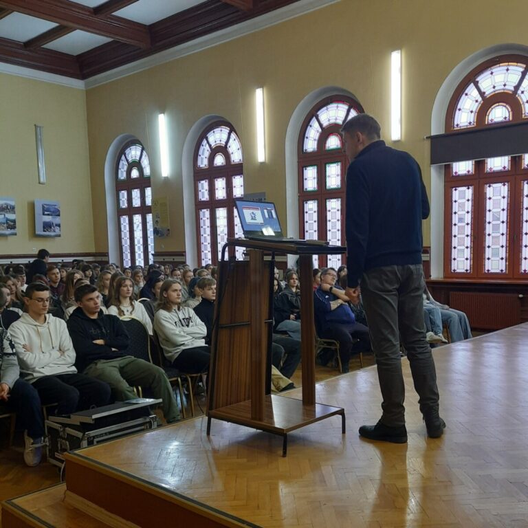 Stowarzyszenie Miłośników Mazurskiej Przyrody z wizytą w I LO