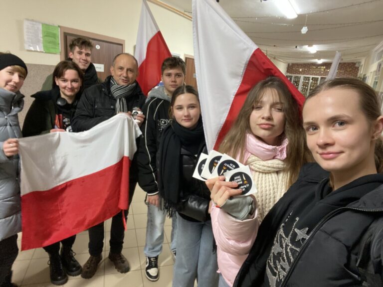 Światło Wolności zapłonęło w ZSKŚiA