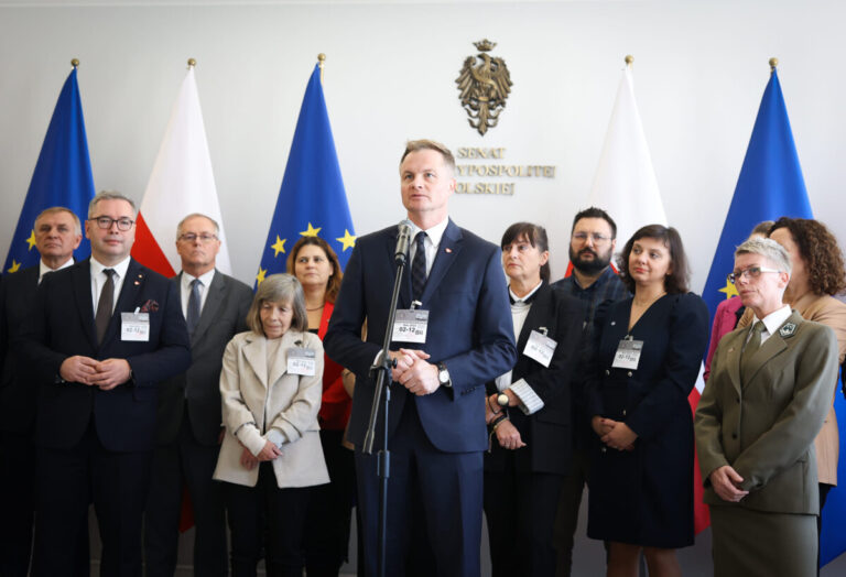 „Zagospodarowanie przestrzenne wokół jezior – chronić czy zabudowywać?”.