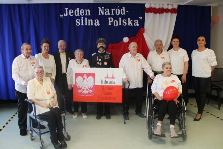 Obchody Święta Niepodległości w DPS w Giżycku